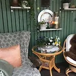 Charming With Private Patio Stavanger
