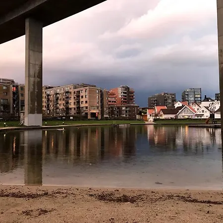 Charming With Private Patio * Stavanger