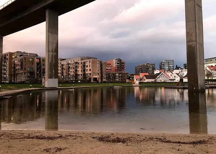 Charming With Private Patio * Stavanger