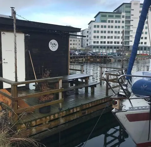 Lägenhet Charming With Private Patio *